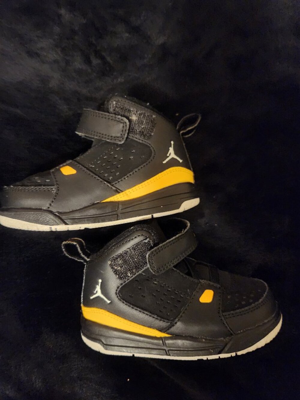 Toddler Jordan flight sneakers